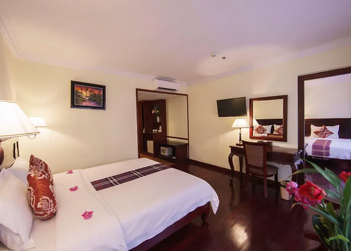 Smiling Deluxe Hotel 5*