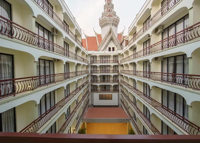 Hotel Smiling Deluxe 5*